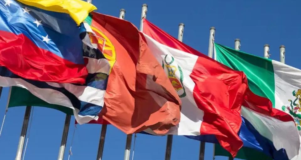 Banca latinoamericana universidades economía