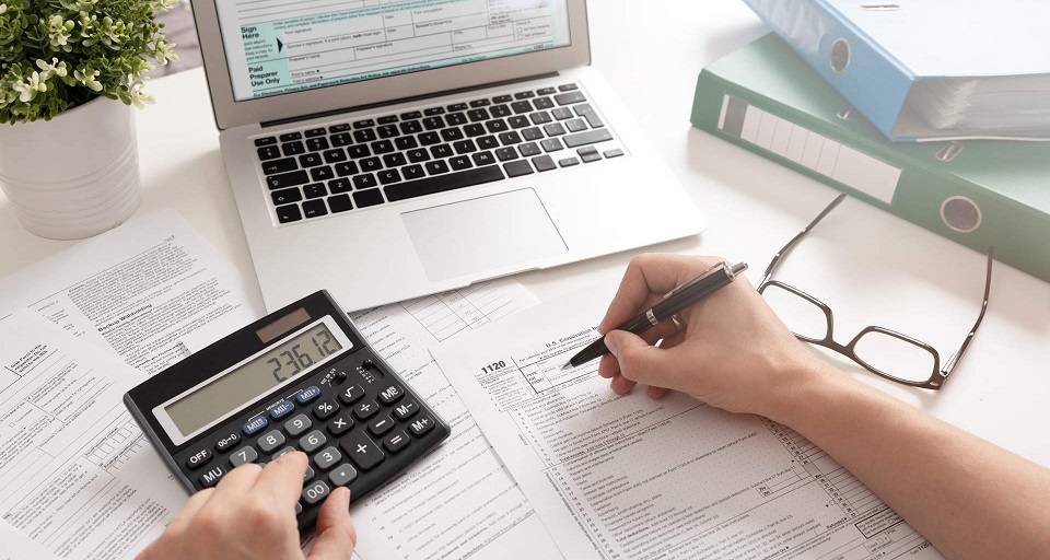 Impuestos carga tributaria